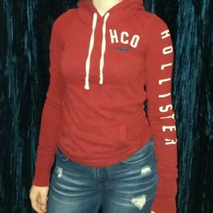 red hollister sweatshirt